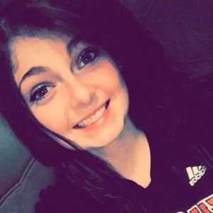 Meet your Posher, Becky